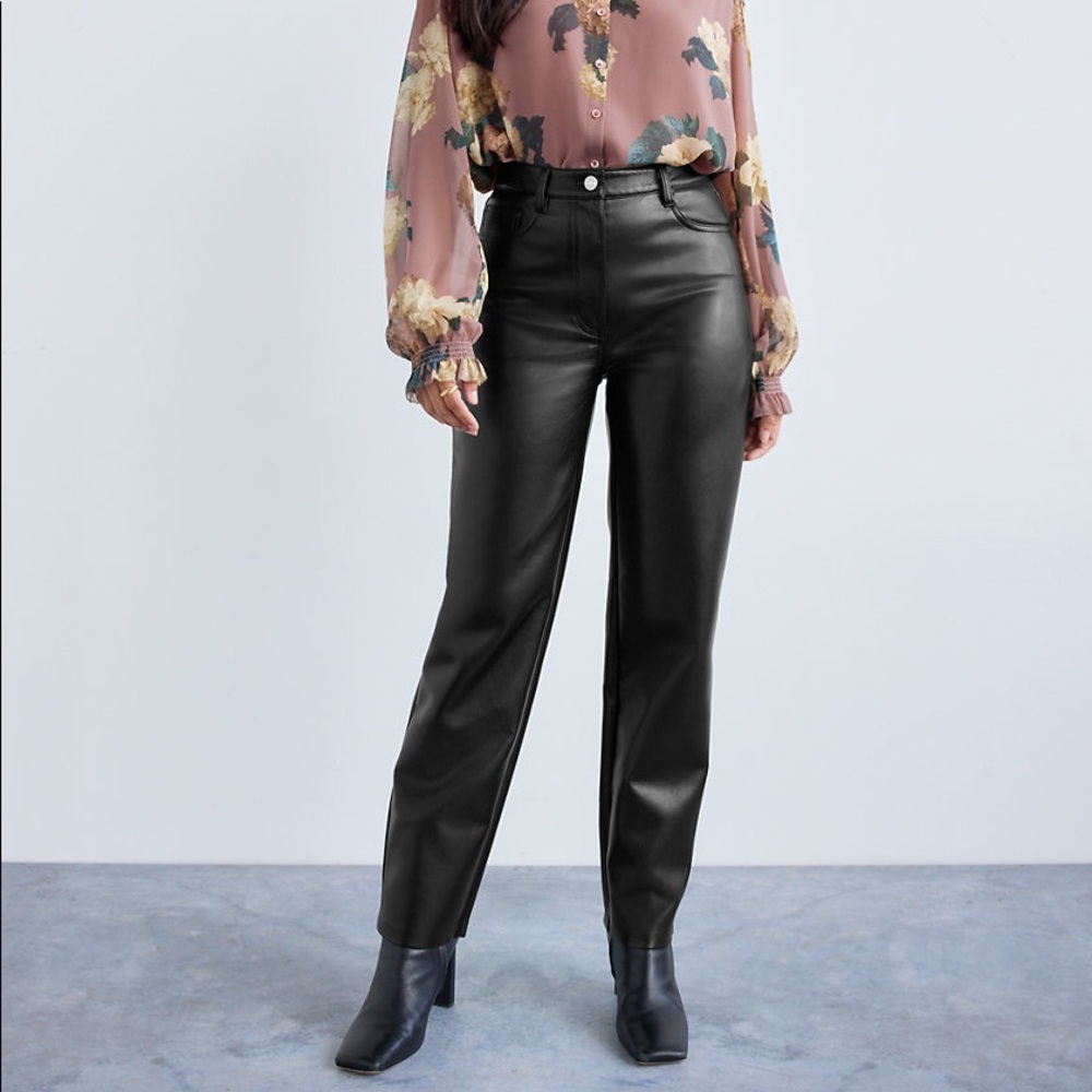 NWOT Aritzia Wilfred Melina Pant, Black, Size 4